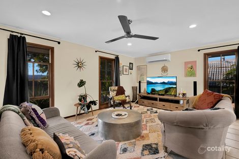 36 Pinkwood St, Bellbowrie, QLD 4070