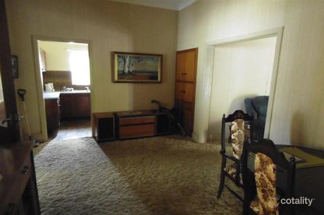 Property photo of 3 Hedgerow Avenue Parkes NSW 2870