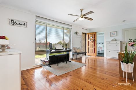 Property photo of 5 Radcliffe Grove Christie Downs SA 5164