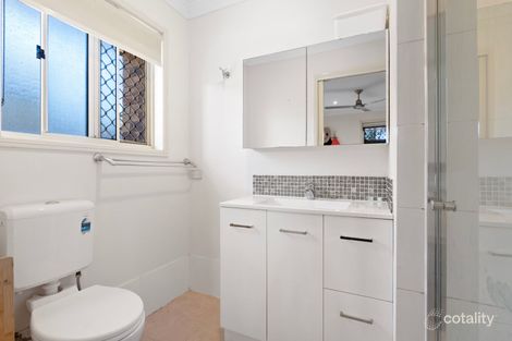 Property photo of 7 Mashie Place Redland Bay QLD 4165