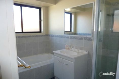 Property photo of 13 James Place Oxley Vale NSW 2340