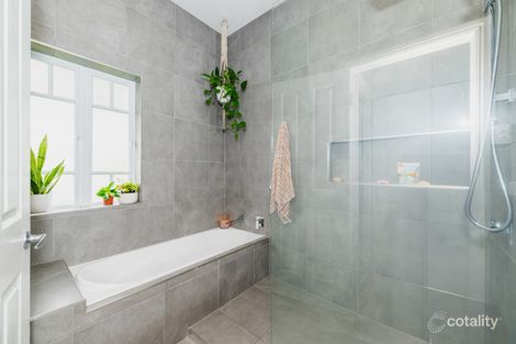 Property photo of 33 Carr Street Hermit Park QLD 4812