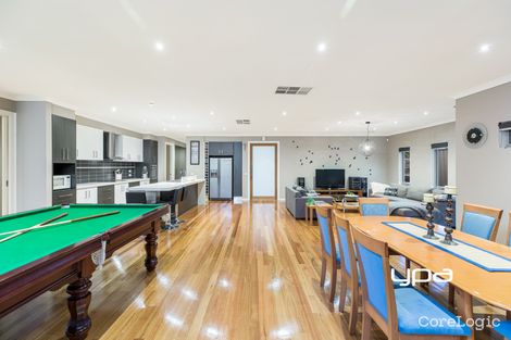 Property photo of 4 Fentonhill Parade Sunbury VIC 3429