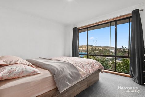 Property photo of 4 Tollard Place Rokeby TAS 7019