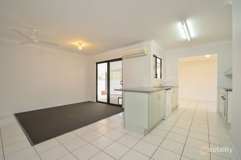 Property photo of 3 Links Court Kin Kora QLD 4680