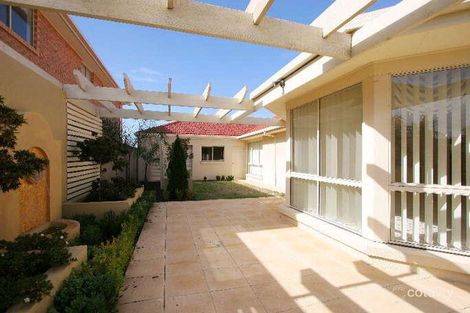 Property photo of 6 Tenterfield Drive Burnside Heights VIC 3023