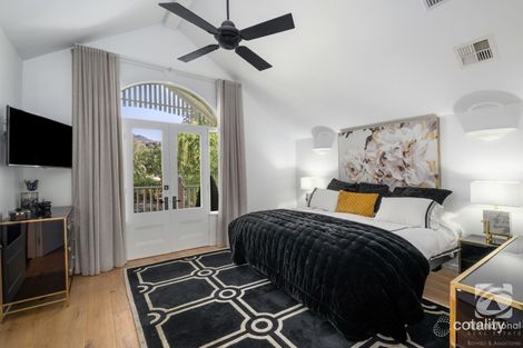 Property photo of 2 McGaffins Road West Wodonga VIC 3690