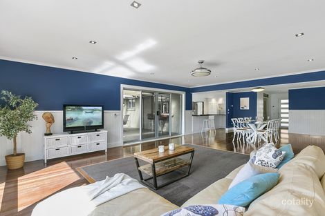 Property photo of 122 Baden Powell Drive Mount Eliza VIC 3930