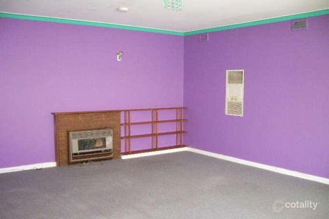 Property photo of 3 Oak Street Loxton SA 5333