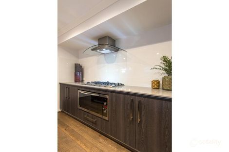 Property photo of 9 Sydney Way South Yunderup WA 6208