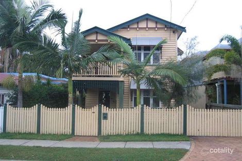 Property photo of 10 Bride Street Wynnum QLD 4178