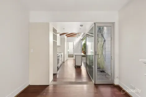 Property photo of 195 Sutherland Street Paddington NSW 2021