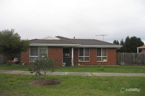 25 Gunbower Cres, Meadow Heights, VIC 3048