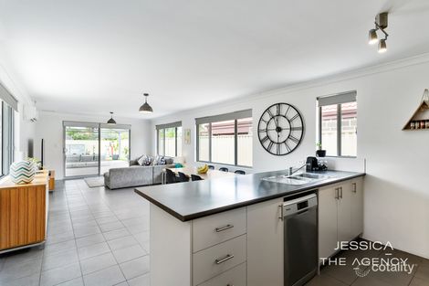 Property photo of 38 Sessilis Crescent Wattle Grove WA 6107