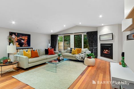 Property photo of 23 Richborough Grove Ferntree Gully VIC 3156