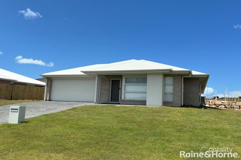 8 Hopbush St, Nikenbah, QLD 4655