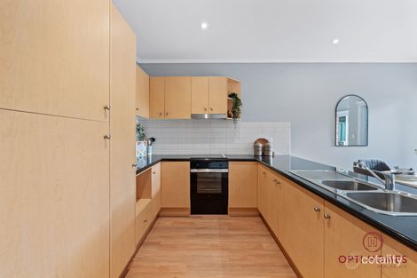 Property photo of 21/2 Newmarket Way Flemington VIC 3031