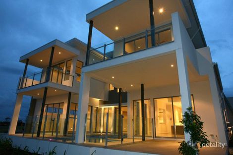 Property photo of 5071 Emerald Island Drive Carrara QLD 4211