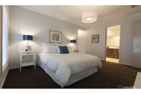 Property photo of 1001 Waterhaven Boulevard Point Cook VIC 3030