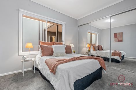 Property photo of 21/2 Newmarket Way Flemington VIC 3031
