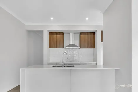 Property photo of 34 Tranquility Crescent Armstrong Creek VIC 3217