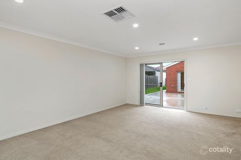 Property photo of 109 Gwen Meredith Loop Franklin ACT 2913