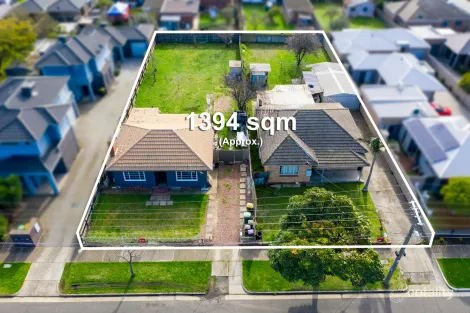 16 Stenhouse Ave, Brooklyn, VIC 3012