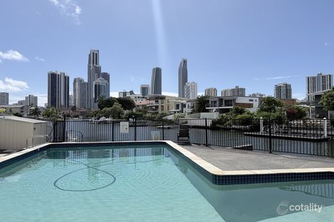 4/5 Holborow Cl, Surfers Paradise, QLD 4217