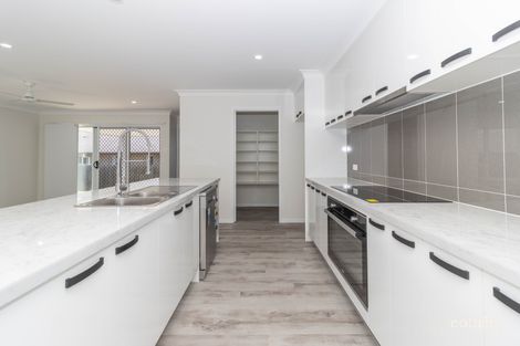 Property photo of 17 Ponting Way Urangan QLD 4655