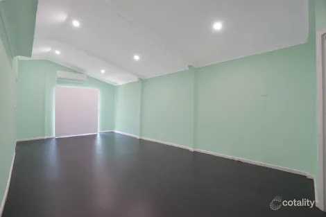 Property photo of 18 Midlow Road Elizabeth Downs SA 5113