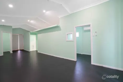 Property photo of 18 Midlow Road Elizabeth Downs SA 5113