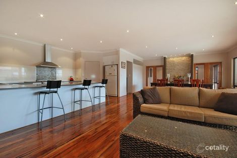 Property photo of 8 Raphoe Court Carramar WA 6031