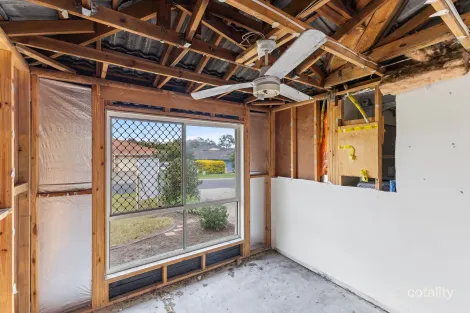 Property photo of 6 Adonis Court Rothwell QLD 4022