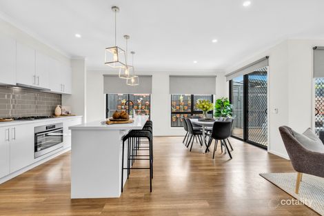 Property photo of 63 Lats Avenue Carrum Downs VIC 3201