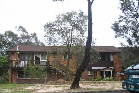 9 Giles St, Yarrawarrah, NSW 2233