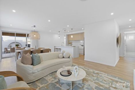 Property photo of 32 Kingham Circuit Thornton NSW 2322