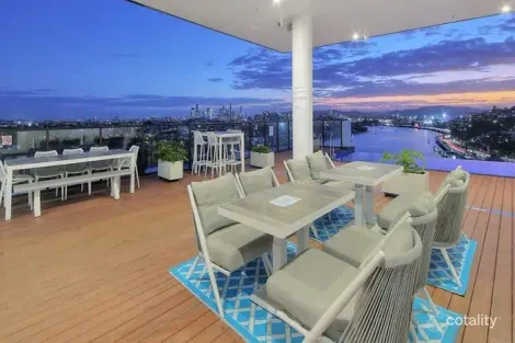 20702/37d Harbour Rd, Hamilton, QLD 4007