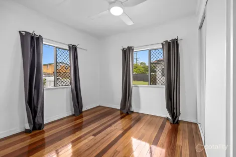 Property photo of 194 Glebe Road Booval QLD 4304