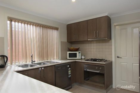 Property photo of 5 Dawson Crescent Manor Lakes VIC 3024