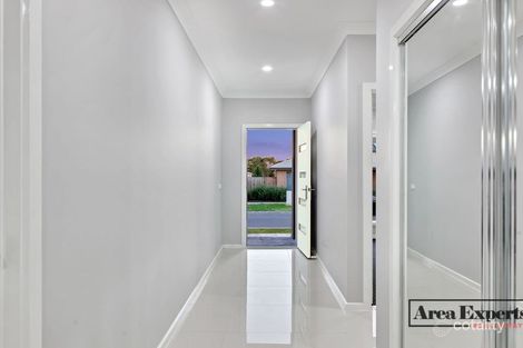 Property photo of 1 Burrow Drive Diggers Rest VIC 3427