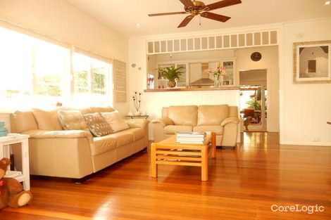 Property photo of 9 Gladstone Parade Moffat Beach QLD 4551