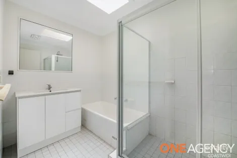 Property photo of 9/162 Albany Street Point Frederick NSW 2250