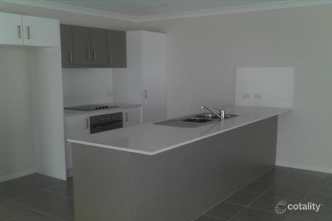 Property photo of 51 Oxford Street North Booval QLD 4304