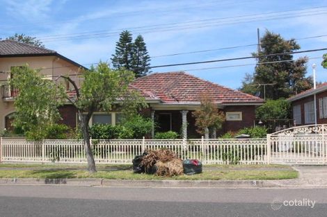 3 Waterside Cres, Earlwood, NSW 2206