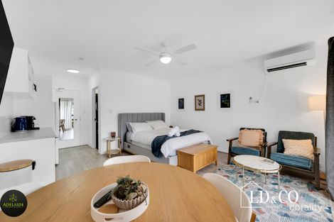 9/6 Beach Rd, Dolphin Heads, QLD 4740