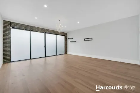 Property photo of 18 Everglades Street Lyndhurst VIC 3975