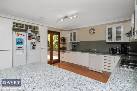 Property photo of 8 Eucalypt Court Duncraig WA 6023