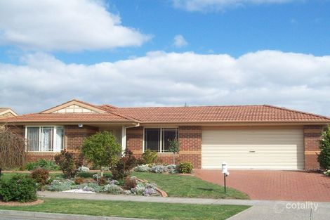 19 Wesley Dr, Narre Warren, VIC 3805