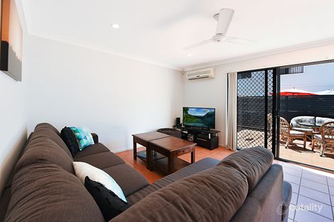 Property photo of 2/4 Scenic Avenue Benowa QLD 4217