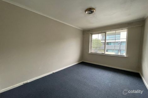 Property photo of 11/24 Lillimur Road Ormond VIC 3204